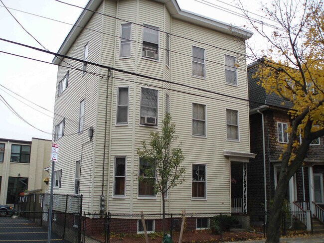 230 Brookline St Unit 3A
