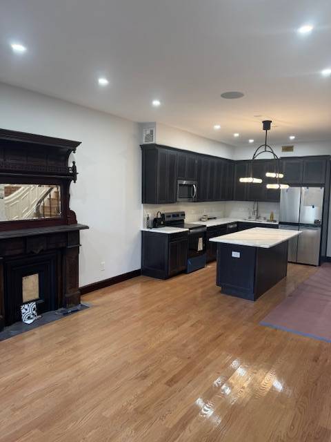 Building Photo - 114 W 131st St