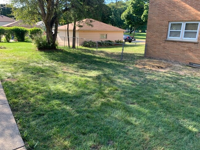 Photo - 4563 N 73rd St