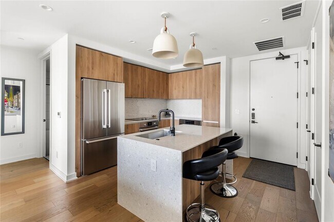 Photo - 84 East Ave Unit 3603
