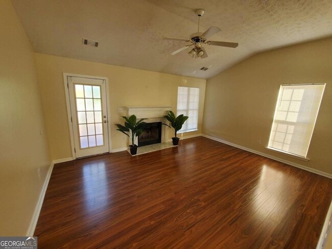 Photo - 5450 Twin Lakes Dr