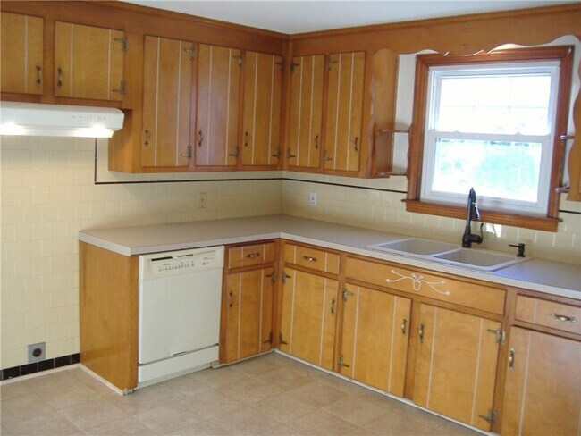 Photo - 18 Burnside St Unit 1