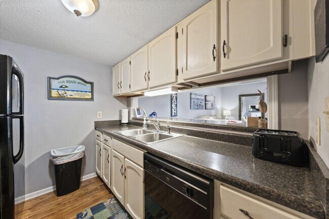 Photo - 344 E Beach Blvd Unidad ID1372029P