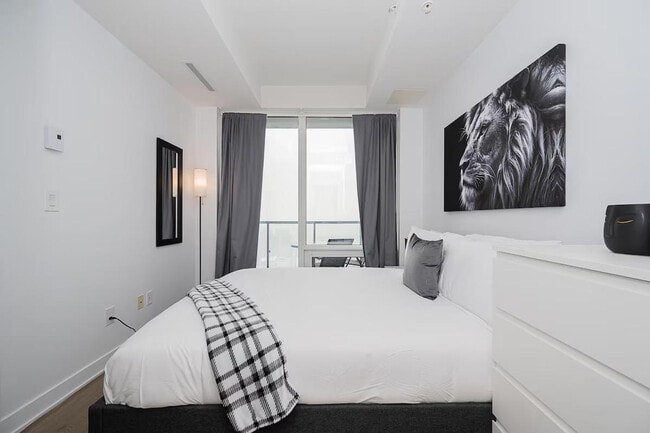 Photo - 1255 Rue Saint-Jacques Unit SI ID1262044P