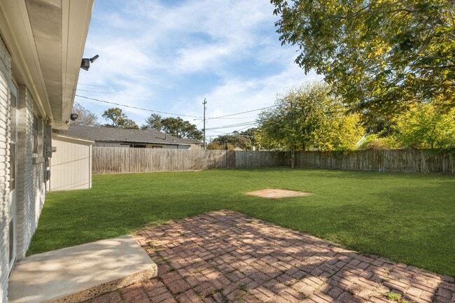 Building Photo - 2007 Wakefield Dr