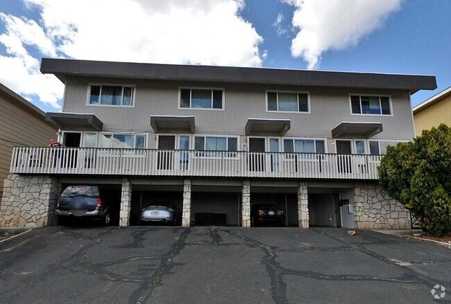 Building Photo - 2 bedroom Townhouse.