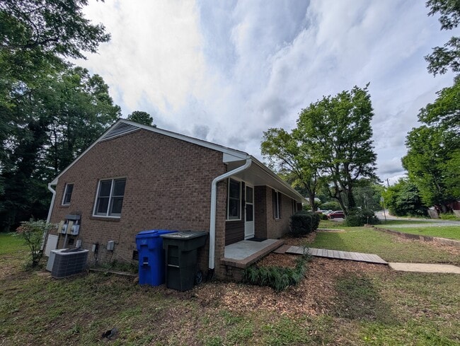 Photo - Bim St. Apartment A