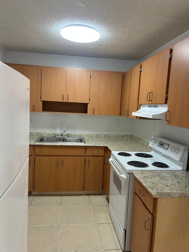 Photo - 5634 NW 27th Ct Unit Rennasance