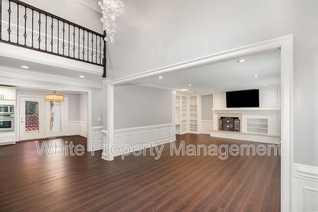 Photo - 6121 Dovefield Rd
