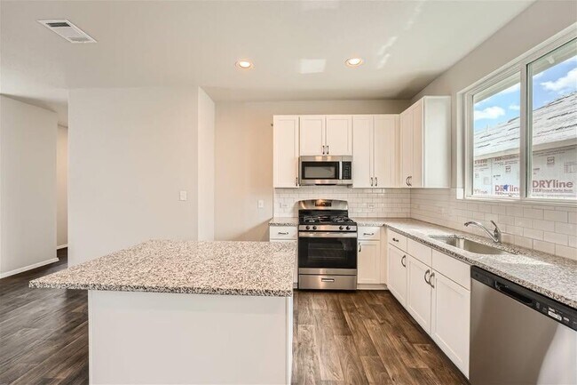 Photo - 141 Bluestem Dr