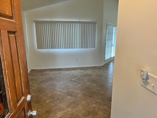 Photo - 5409 Tupper Ct