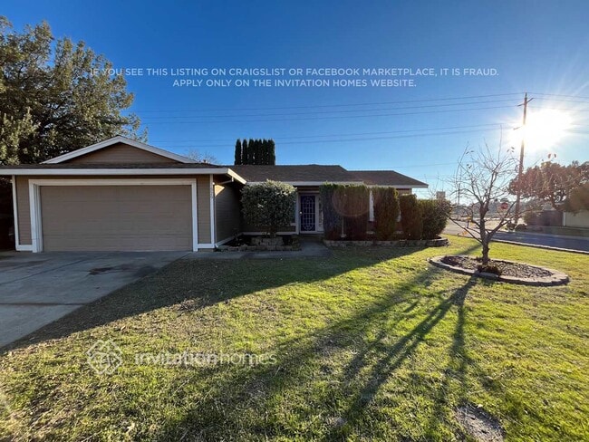 Building Photo - 529 Oakborough Ave