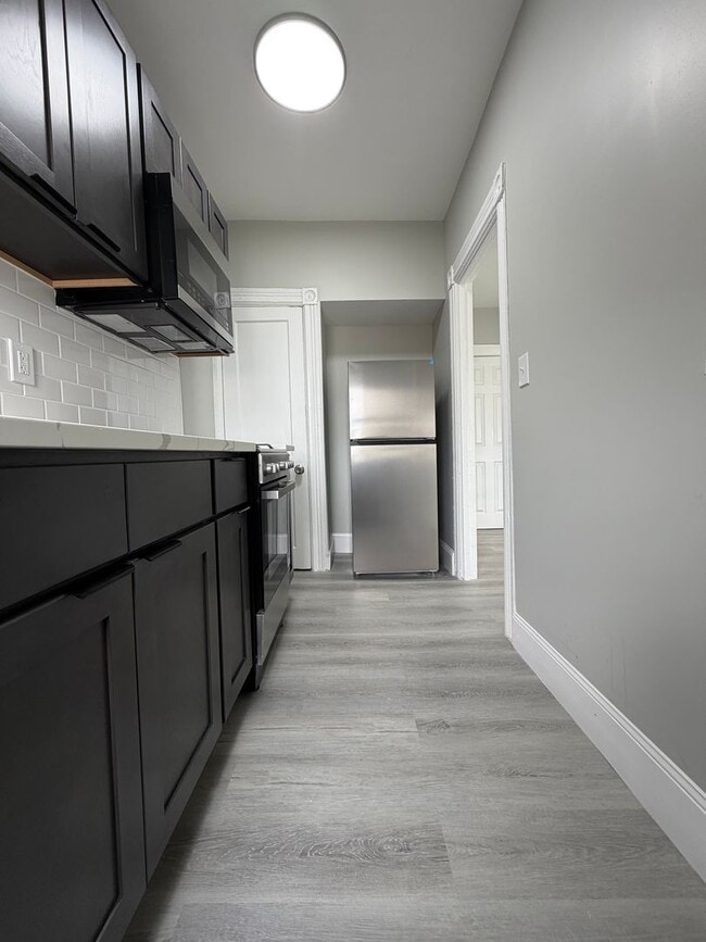 Photo - Grove St Apartments