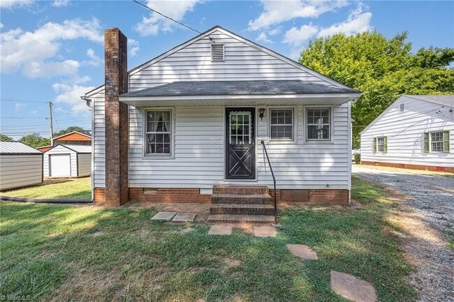 Photo - 1668 Old US Highway 52