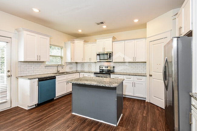 Photo - 3122 Arch Ct