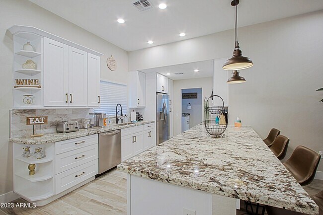 10901 W Sequoia Dr