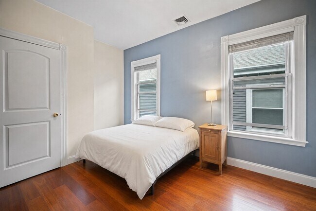Photo - 34-36 Howe St Unit 3