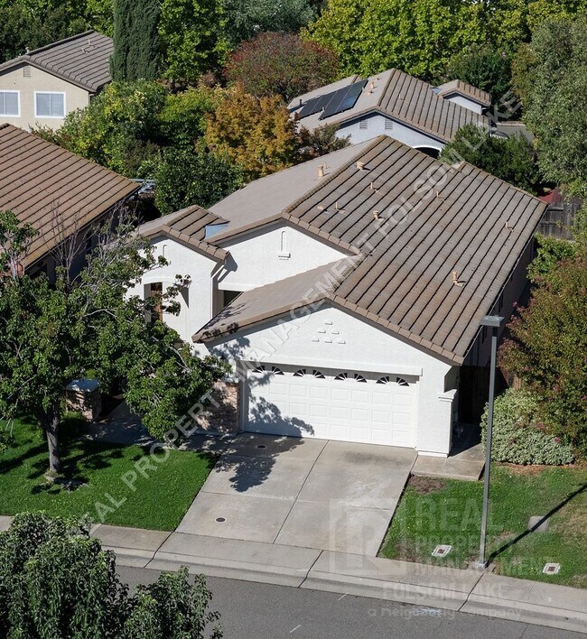 Photo - 3bd 2ba home with bonus in Folsom