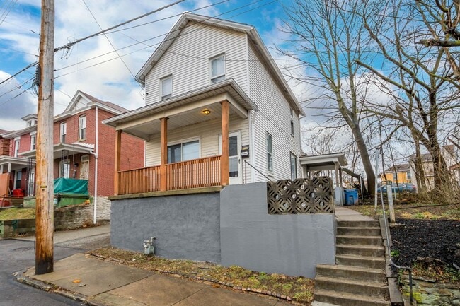 Photo - Stunning 2 bedroom home in Homestead available September 1!