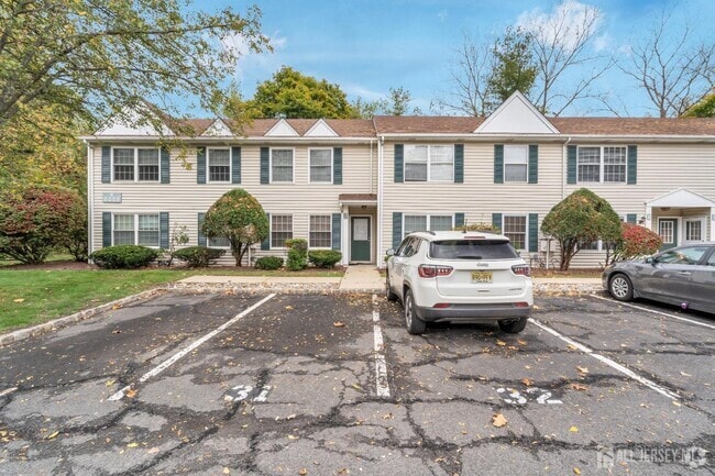 Building Photo - 31 Hanover Square Rental