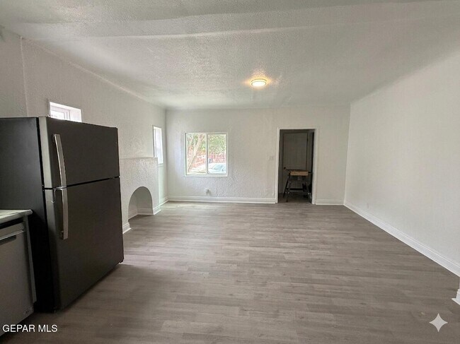 Photo - 2807 Grant Ave