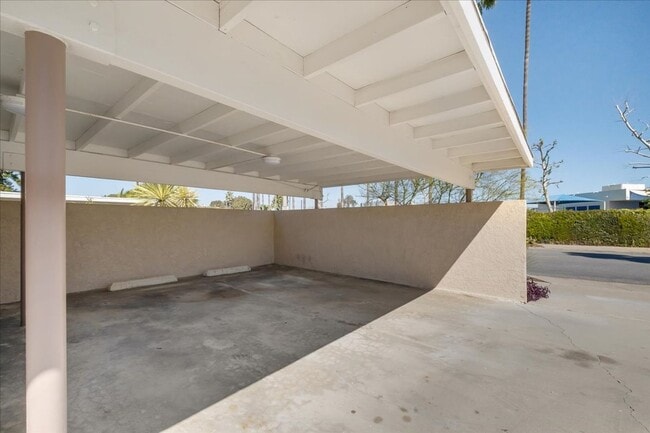 Photo - 745 Domingo Dr Unit #1