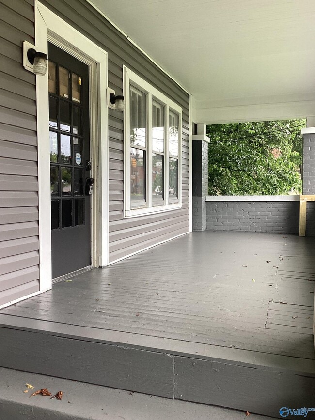 Building Photo - 2404 Whitesburg Dr Rental