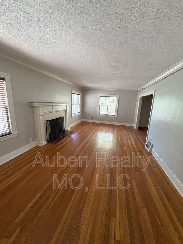 Photo - 5311 Rockhill Rd