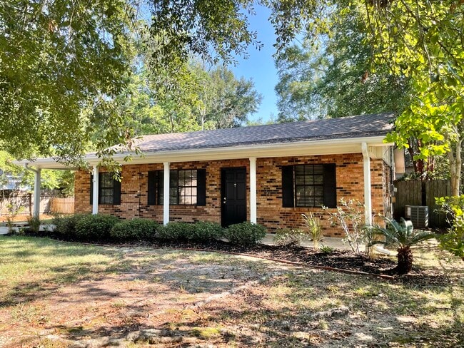 Building Photo - 1845 Montgomery St Rental