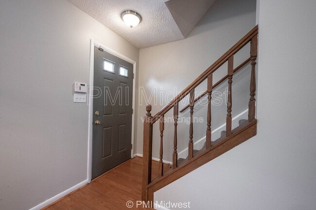 Photo - 5611 N Rural St