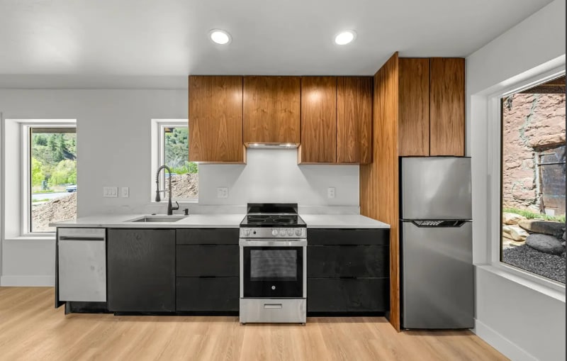 Photo - 235 Rosemary Ln