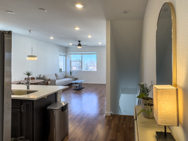 Photo - 330 Geneva St