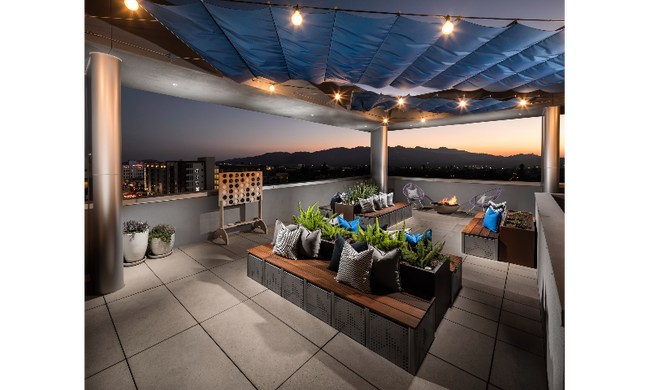 Skydeck | Next on Lex Apartments | Luxury Apartments in Glendale CA - Next on Lex Rental