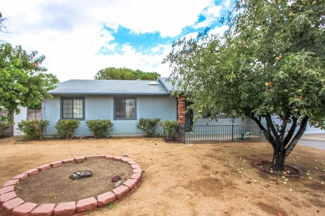 Building Photo - Four Bedroom in Prescott Valley Rental