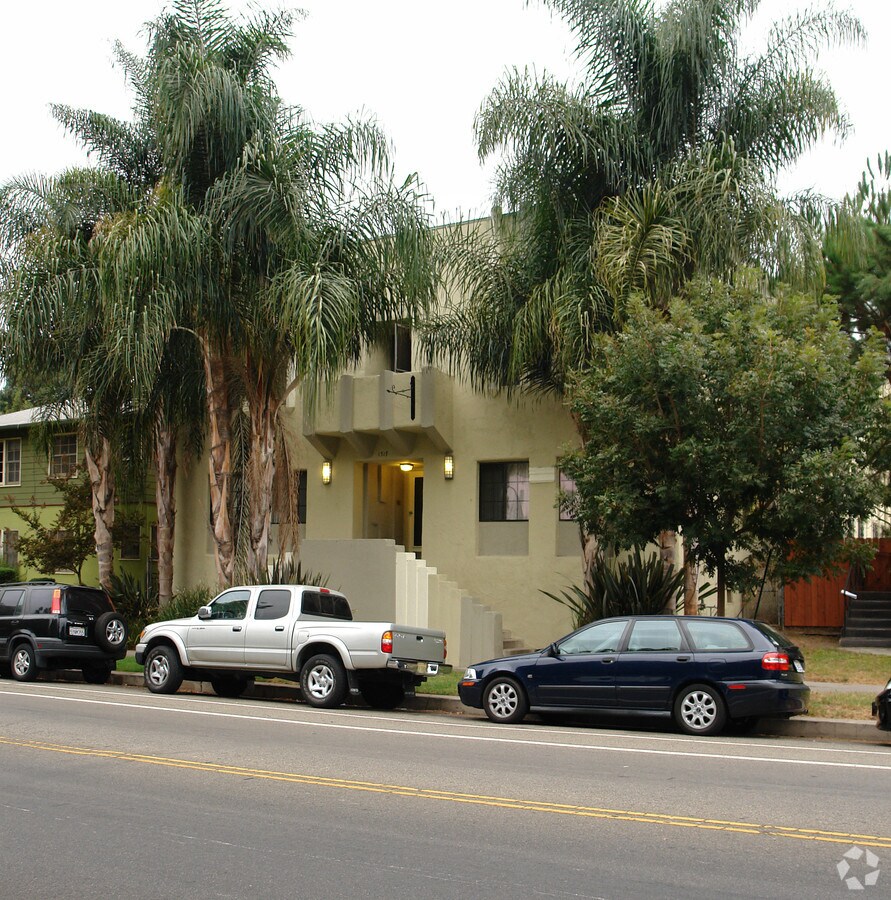 Photo - 1515 Silver Lake Blvd Apartments