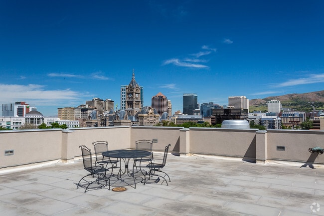 Penthouse Sun Deck