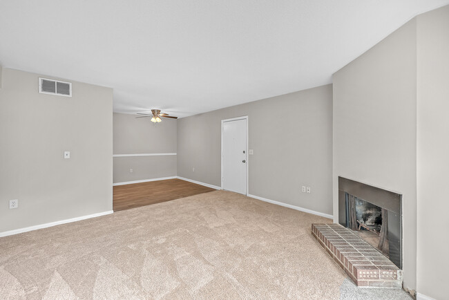 Photo - 1402 Camp Rd Townhome