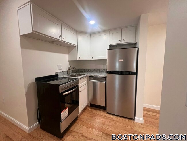 1725 Commonwealth Ave Unit 6