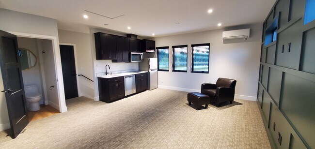 Studio Apartment For Rent - 38100 NE 164th Ave Unidad Studio Apartment