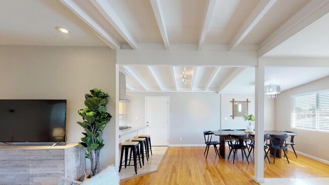 Photo - 710 Telford Ave