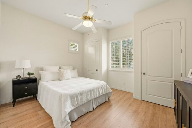 Photo - 10928 La Alberca Ave