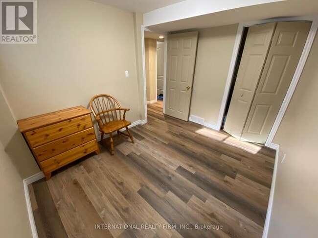 Photo - 14 McGibbon Blvd