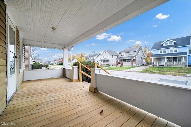 Photo - 412 W 28th St