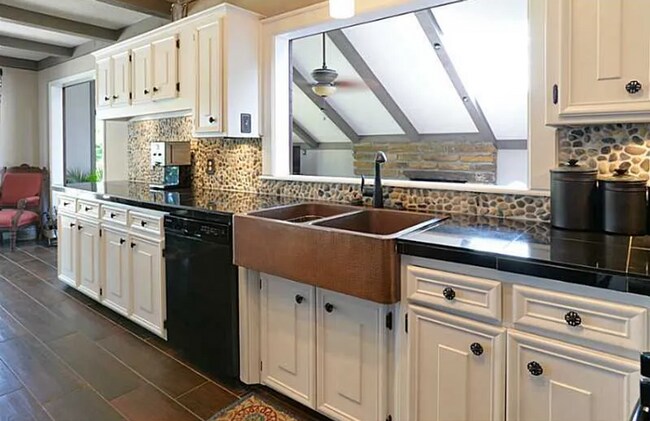 Photo - Four Bedroom/Three Bath Home/Large lot