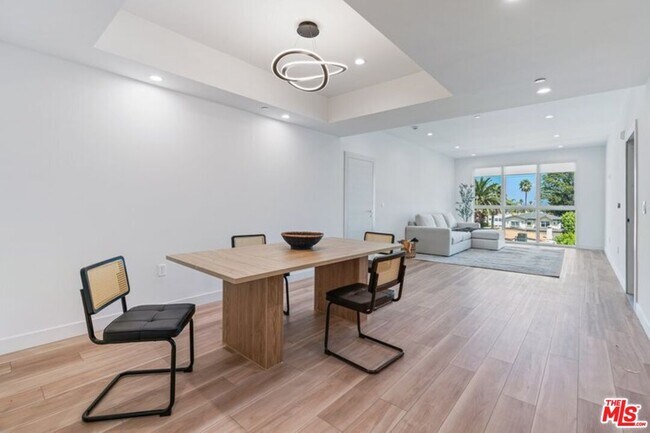 Photo - 1444 Rexford Dr Unidad 404 Rental