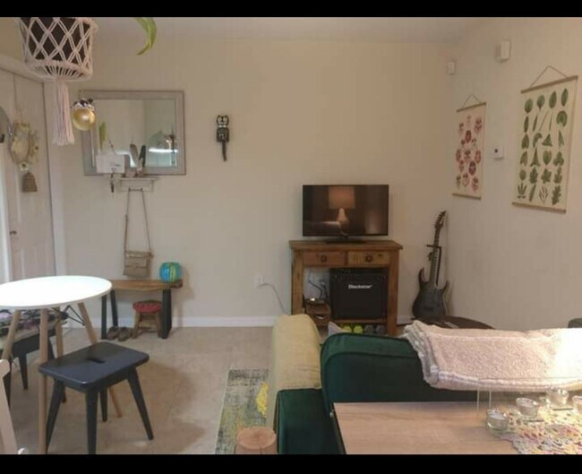 Photo - 14763 Clarkson Dr Unit Clarkson Apartment