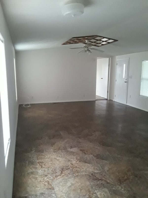 Photo - 503 Uhland Rd