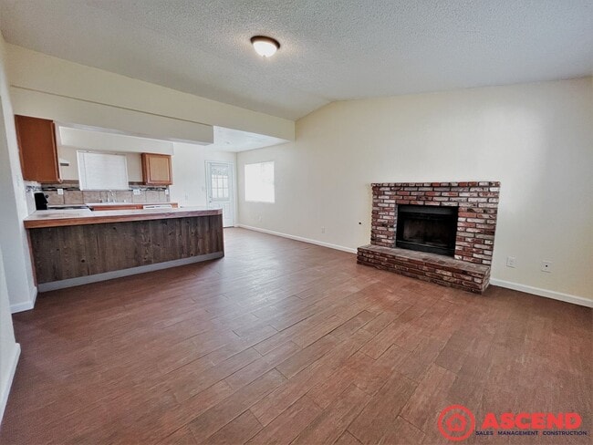 Photo - 8516 Haupt Ave