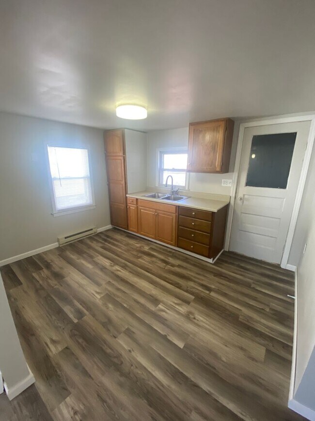 Photo - Super Cute Renovated 1 Bedroom House!