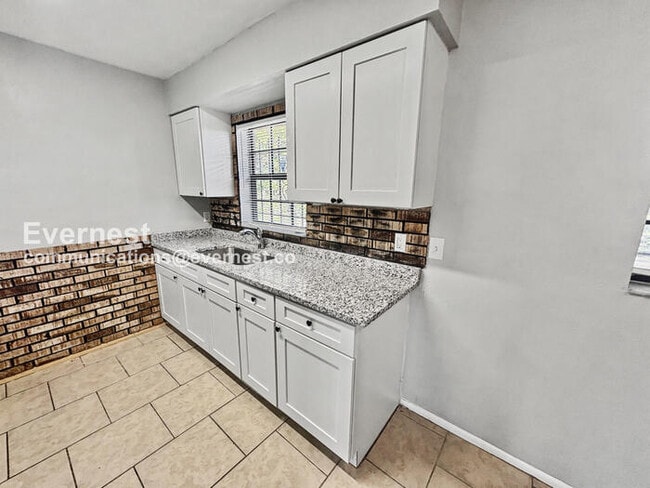 Photo - 1649 Valeview Ct